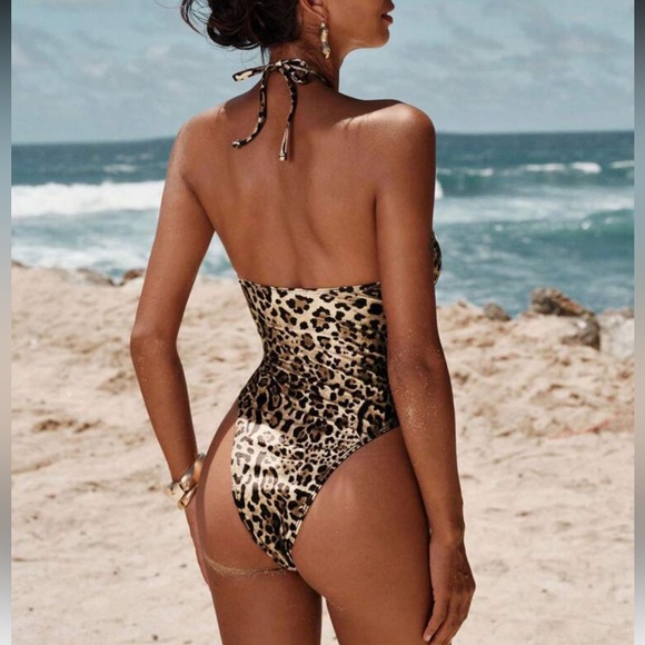 Leopard Print Halter Swimsuit - Picture 2 of 7